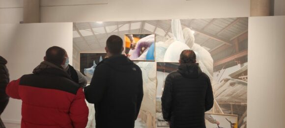 Visita a la exposición de Dulk, artista encargado de la Falla del Ayuntamiento durante las Fallas de Valencia 2022