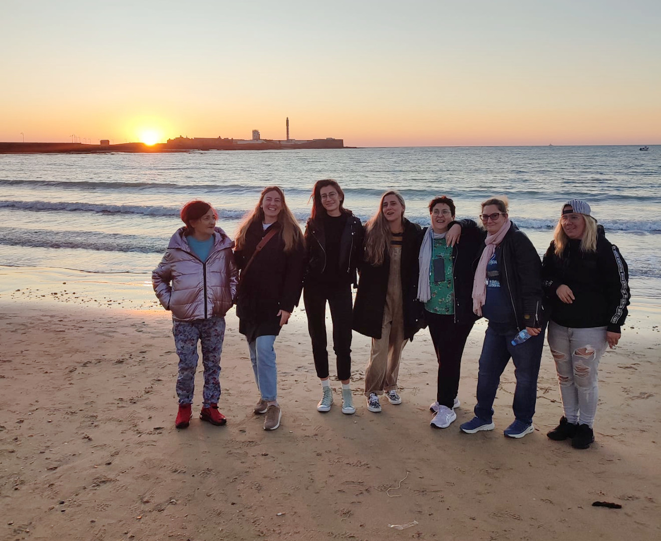 Atardecer en la playa La Caleta de Cádiz