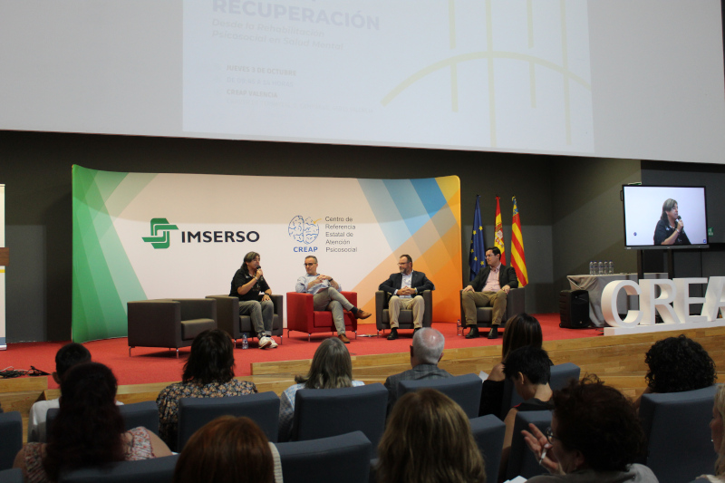 Imagen de la segunda mesa redonda