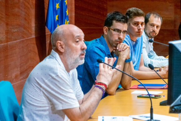 imagen de los ponentes de la mesa final