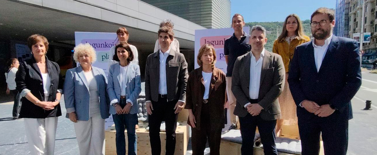 Personas asistentes a la presentación del Congreso.
