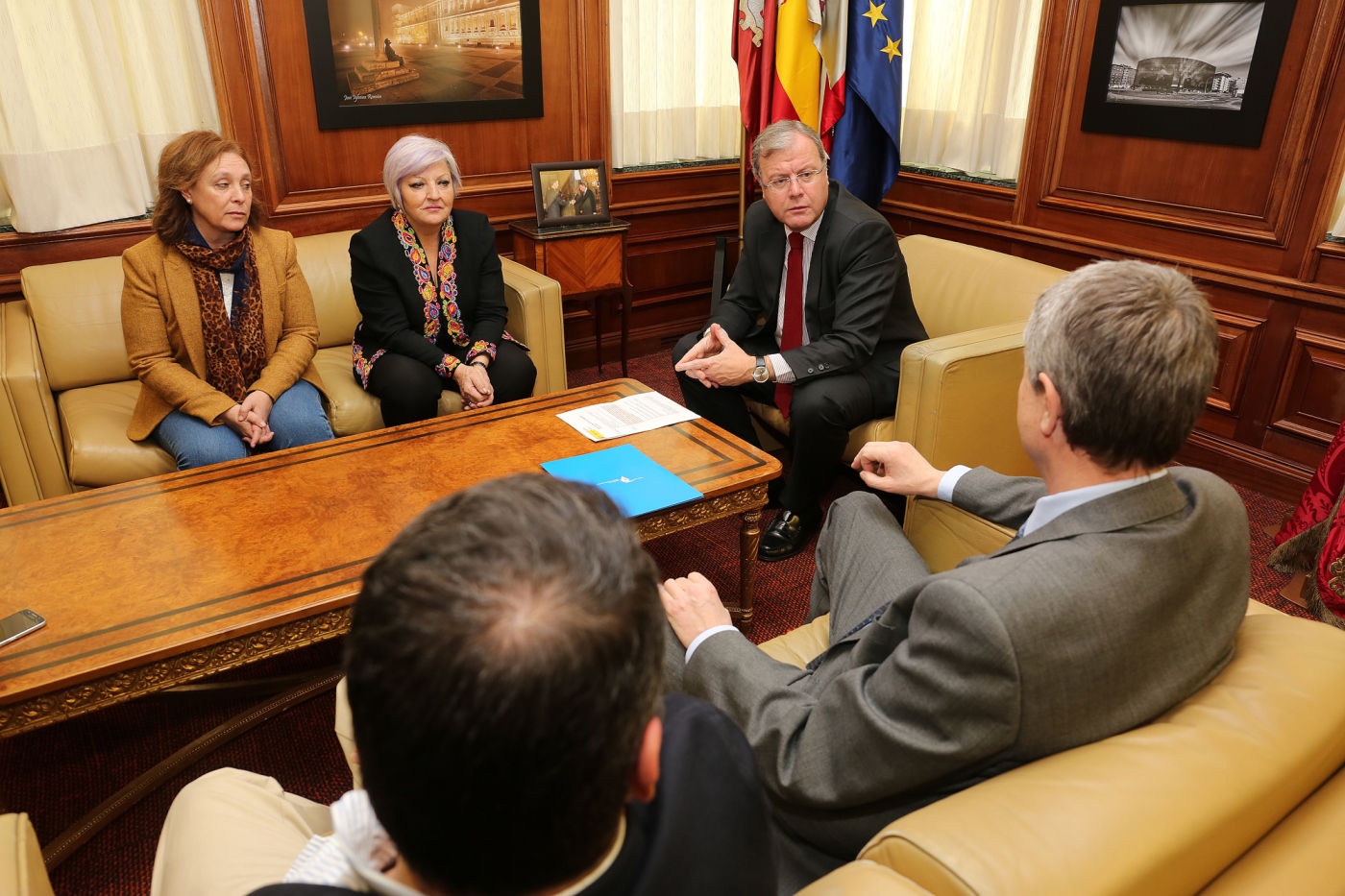 Reunión para la presentación del Centro de Referencia Estatal de Autismo
