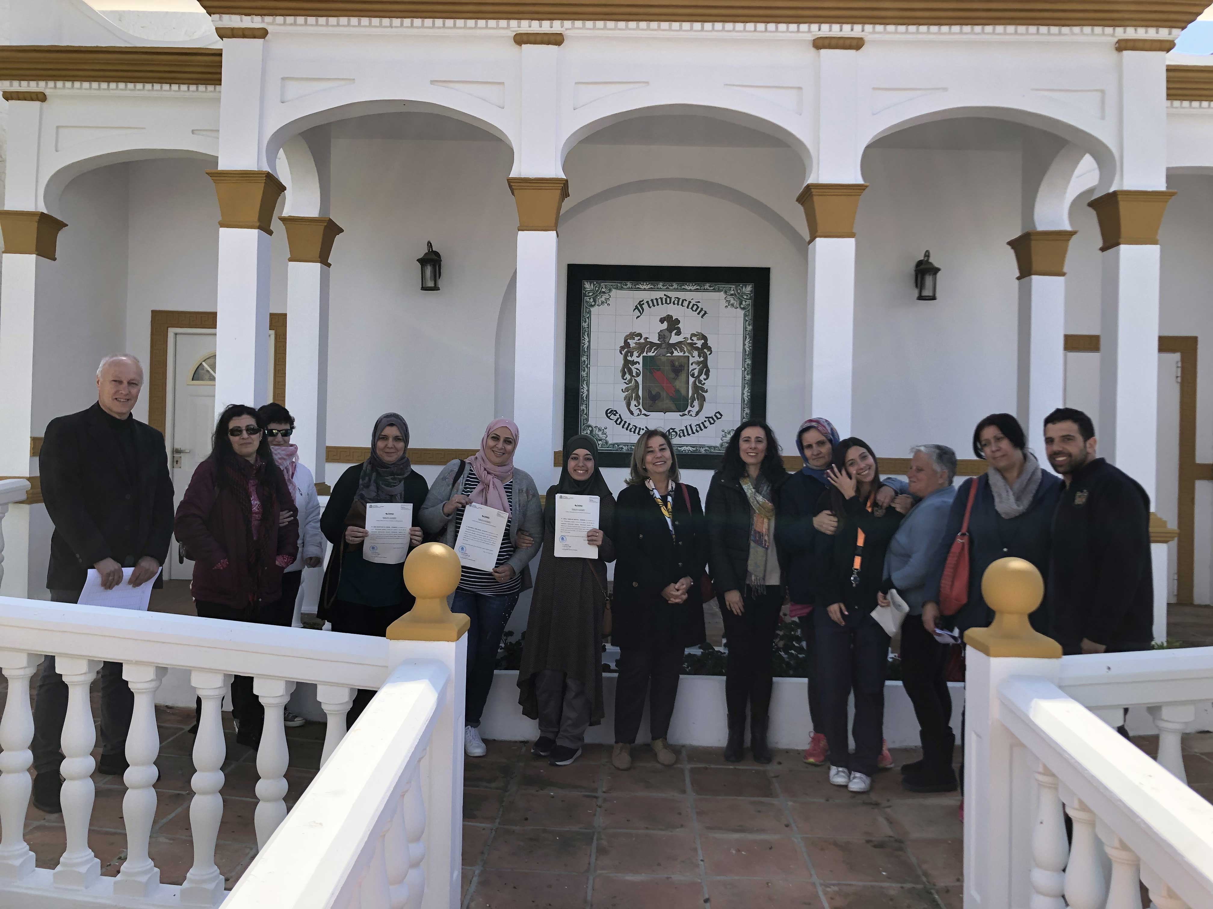 Los participantes en el curso de cuidadores no profesionales con el diploma