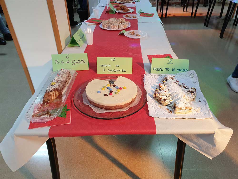 Tartas premiadas, rulo de galleta, tarta de 3 chocolates y arbolito de navidad
