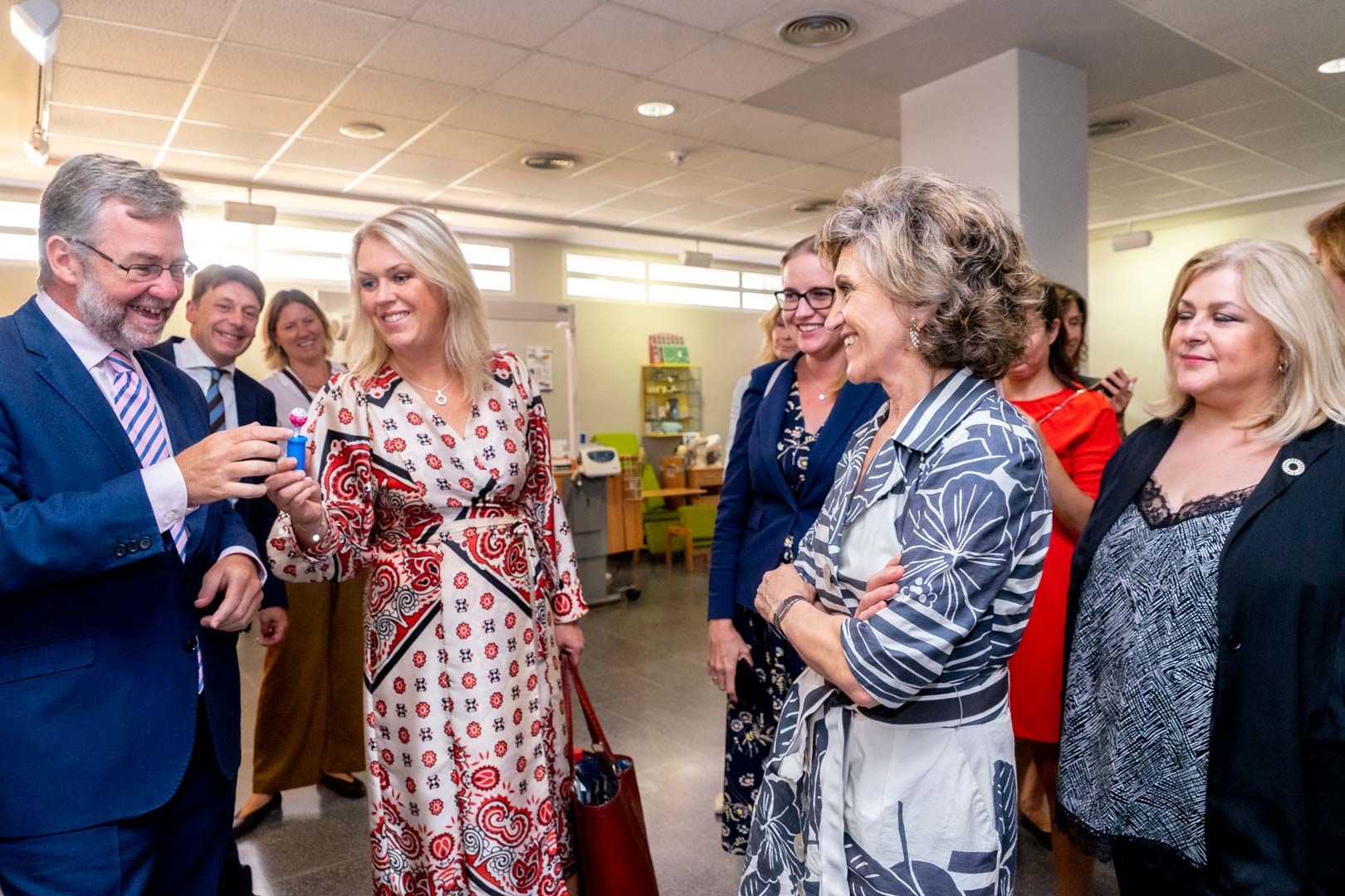 La ministra de Sanidad y Asuntos Sociales de Suecia visitando el Ceapat