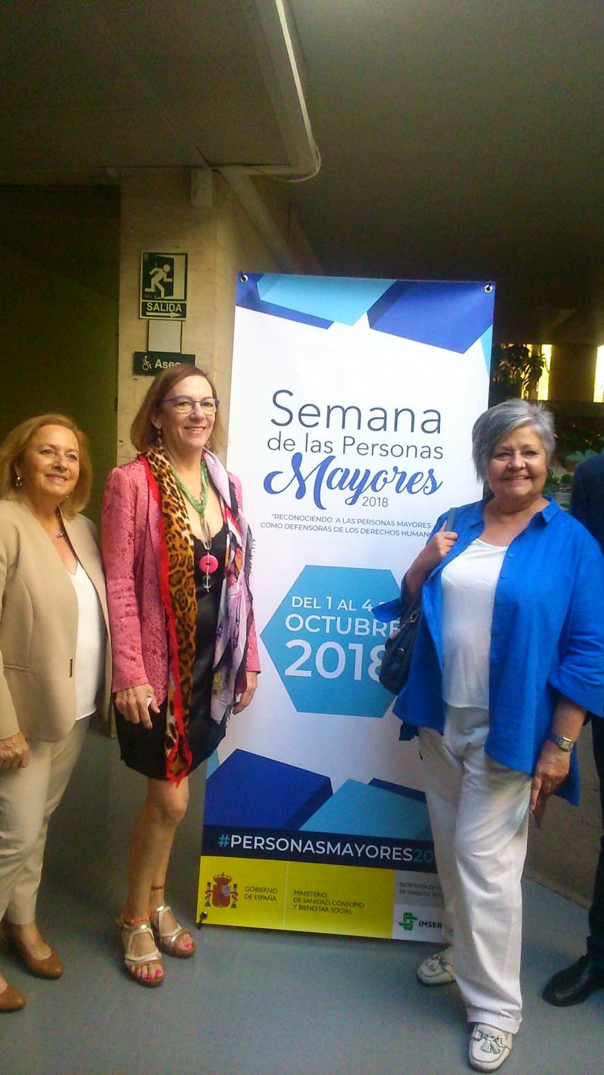 Dª Carmen Orte Socias junto a Dña Ángeles García Anton y Pilar Rodríguez