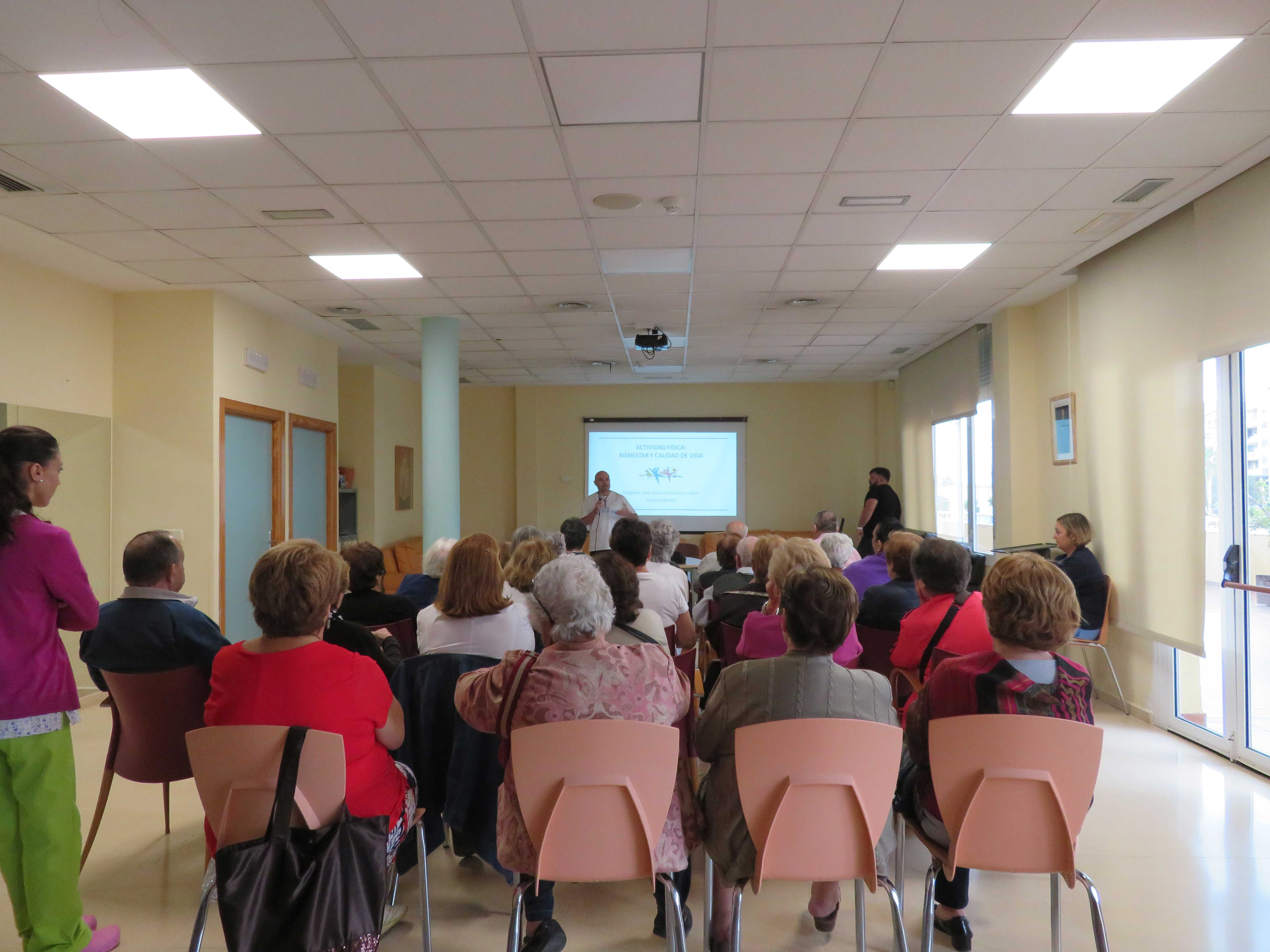 Fotografía durante la ponencia.