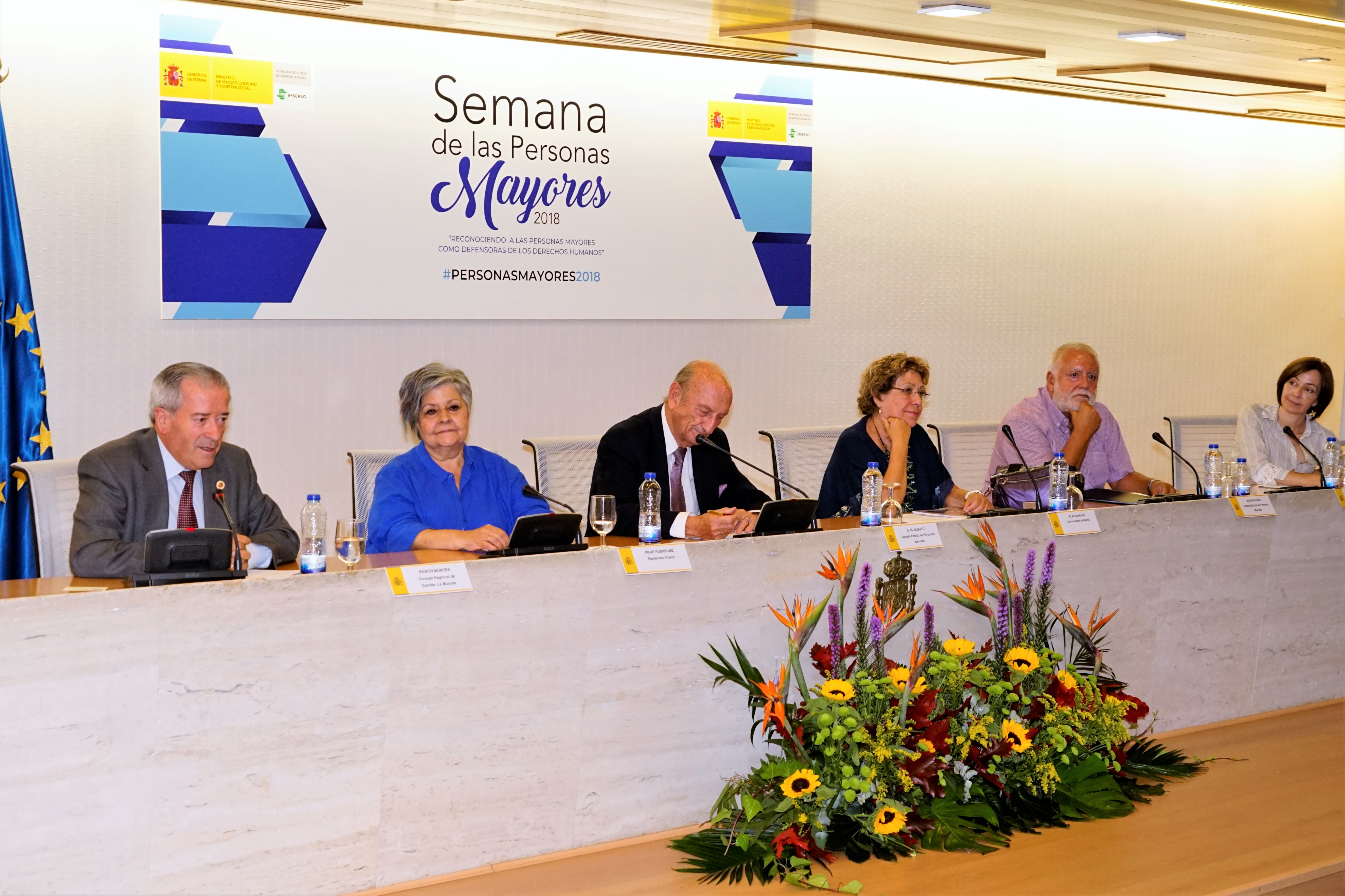 Mesa de debate 3: Ramón Munera, Pilar Rodríguez, Luis Álvarez, Pilar Serrano, Martín Durán y Maite Pozo