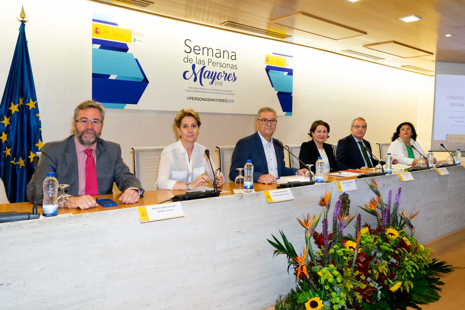 Mesa de debate 4: Miguel Ángel Valero, Mª Cruz García Egido, Anatolio Diez Merino, Mª del Mar Rosado, Anselmo Menéndez y Cristina Fariñas