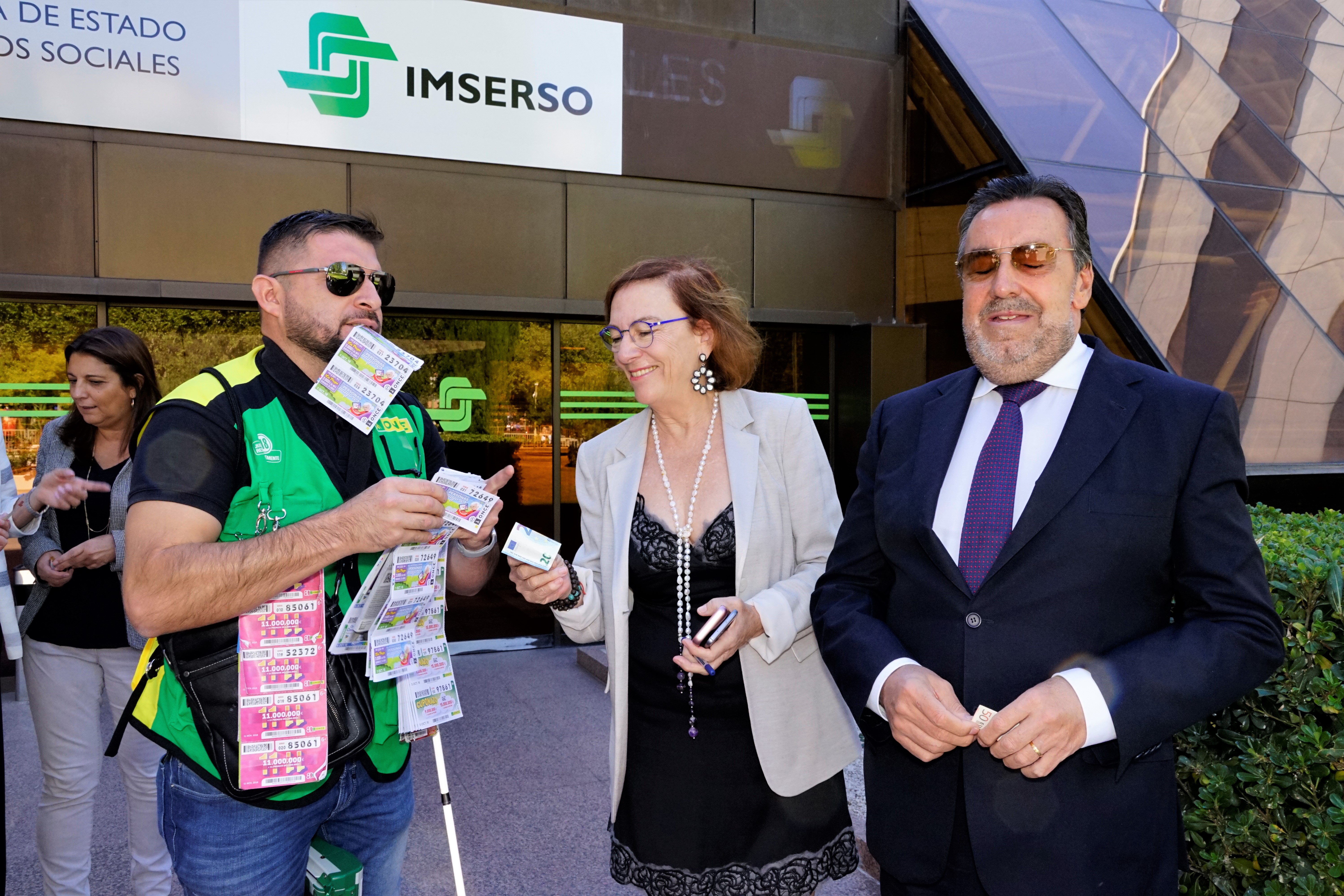 Presentación del cupón de la ONCE del Día Internacional de las personas mayores