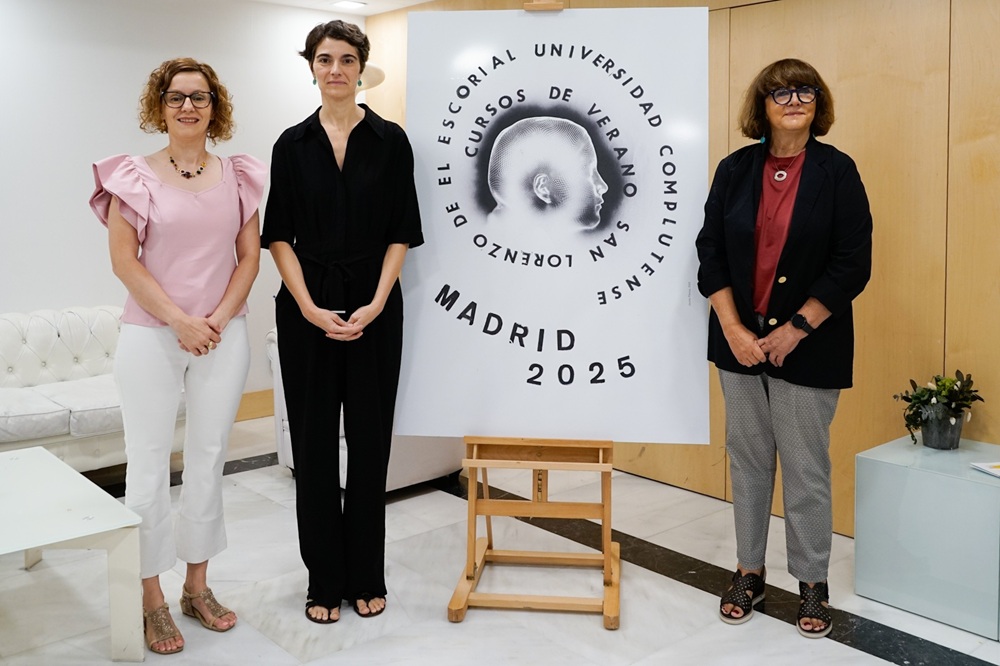 Natalia Abuín, directora de los Cursos de Verano de la Universidad Complutense de Madrid; Rosa Martínez, secretaria de Estado de Derechos Sociales y Mayte Sancho, directora general del Imserso..