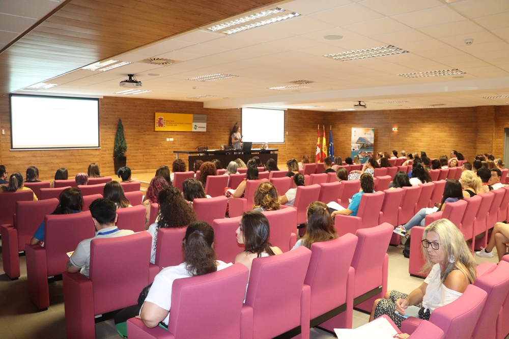 Asistentes al taller del CREA sobre herramientas para la aplicación de la accesibilidad cognitiva.