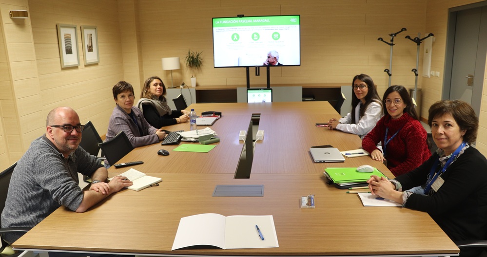 Responsables del CREA y de la Fundación Pasqual Maragall durante la reunión de trabajo.