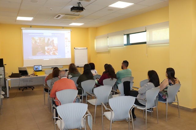Participantes en el taller de autocuidado.