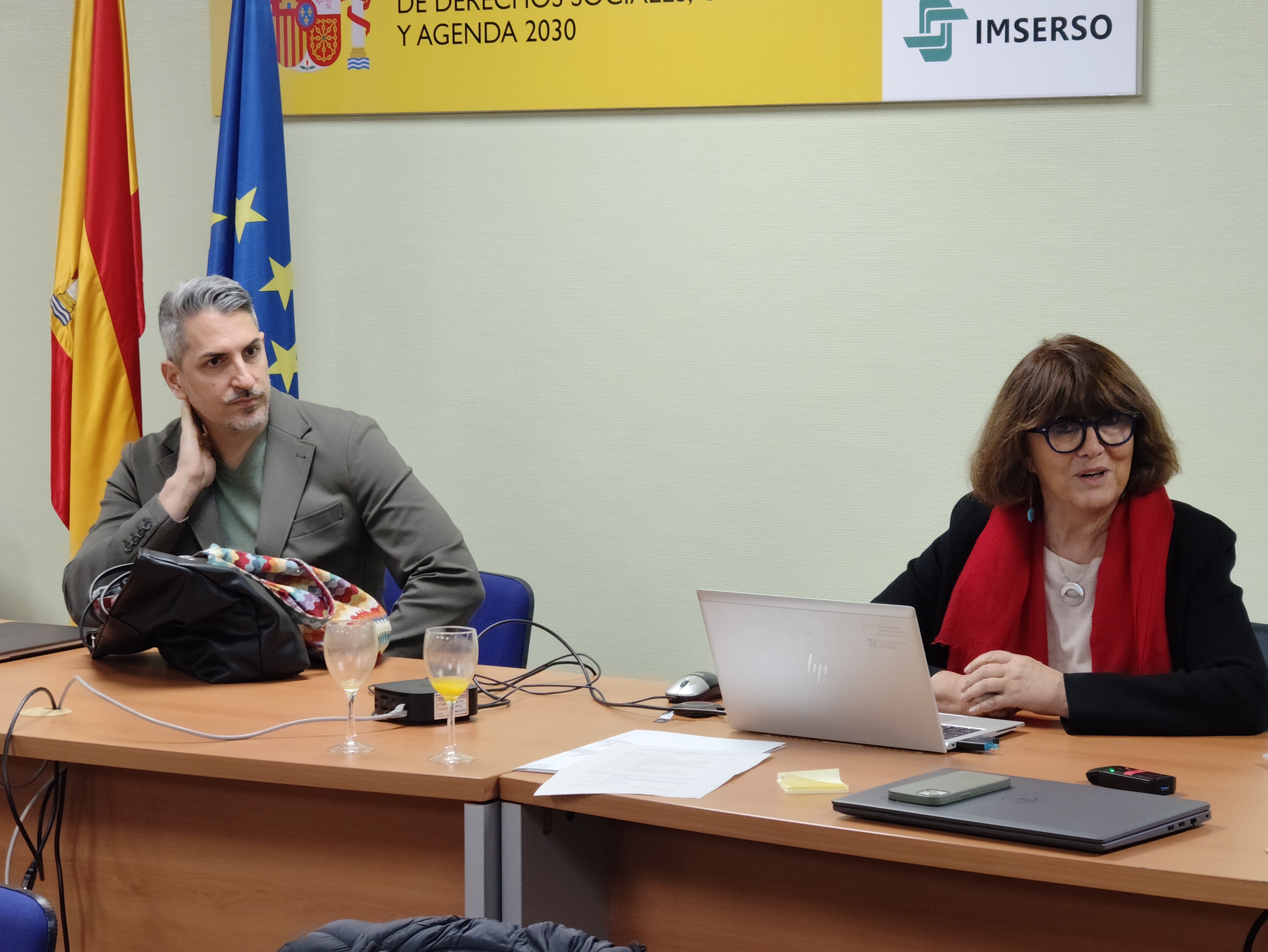 María Teresa Sancho Castiello, directora general del Imserso, junto a Agustín Martínez-Molina, coordinador General de Estudios e Investigación del Imserso.