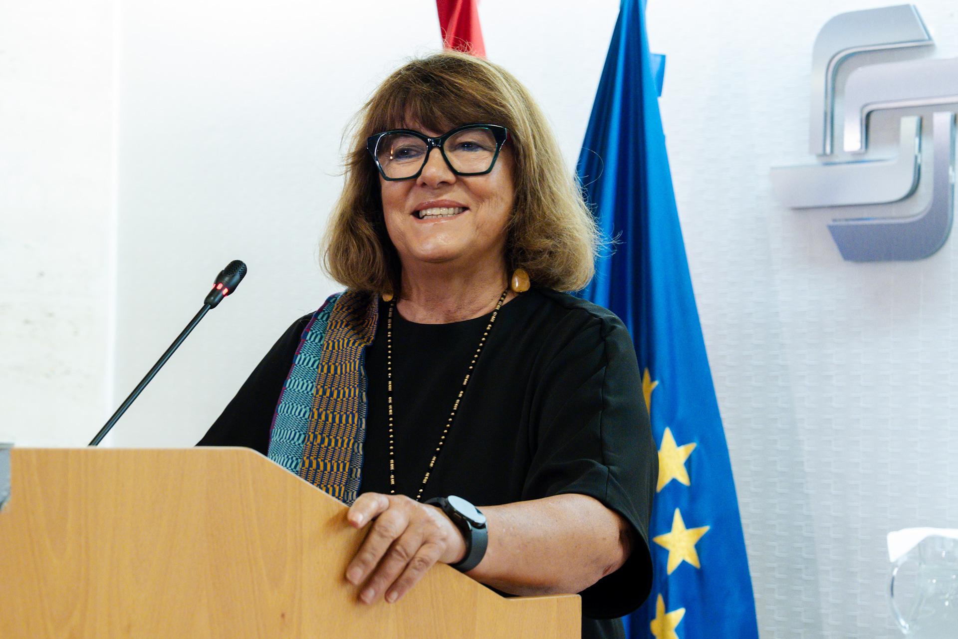 La directora general del Imserso en un mommento de la inauguración de la jornada.