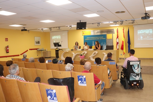 Especialistas imparten una charla sobre actualización en síndrome del Aceite Tóxico.